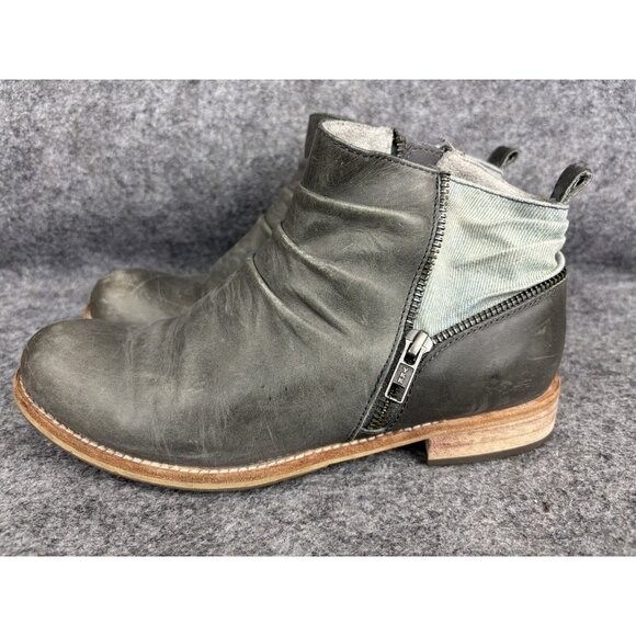 Caterpillar CAT Boots Womens Size 7 Black Leather Ankle Zip Casual Vintage Style - Picture 1 of 7